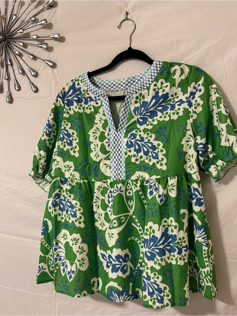 Bright Green Floral Tunic Preppy Top with Blue Accents Size XL NWT - Picture 8 of 12